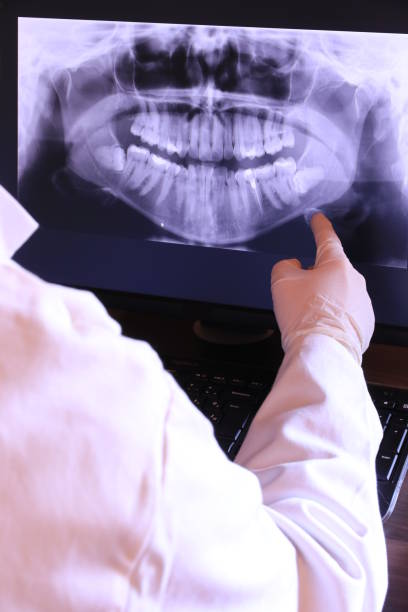 Best Emergency Dental Services for Seniors in Red Lick, TX